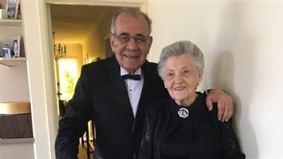 الموت يفجع الفنان عمرو محمود ياسين