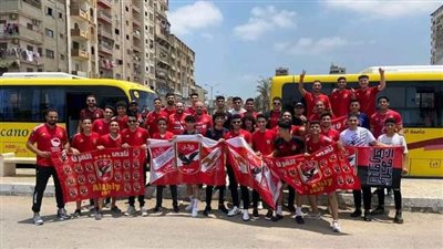 الدوري المصري، جماهير الأهلي فى طريقها لملعب برج العرب لمؤازرة الفريق أمام الإسماعيلى