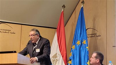 الوكيل: يجب العمل على خلق التوازن بين مثلث احتياجات التنمية الاجتماعية والاقتصادية