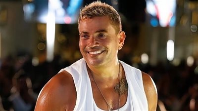 إعلامية لبنانية تزعم: عمرو دياب قبض عربونا من جان صليبا ومرجعوش