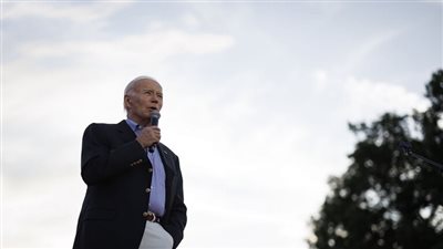 مستشار ترامب يدعم قرار بايدن بإرسال قنابل عنكبوتية لأوكرانيا