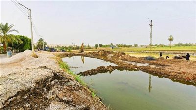 محافظ الأقصر يتابع تنفيذ مشروع تغطية ترعة رمسيس