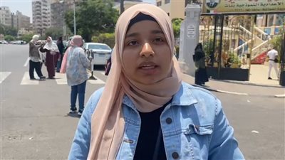 طلاب الإسكندرية يشتكون من صعوبة امتحان التفاضل والتكامل (بث مباشر) 