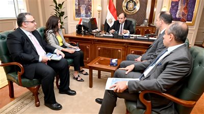 وزير الصناعة: حريصون على توفير الدعم للاستثمارات بالسوق المصري