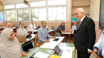 وزير التعليم يختتم زيارته للإسكندرية بتفقد مقر تقدير الدرجات 