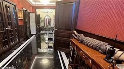 رؤوس مقطوعة وسبائك ذهب ومخبأ للأسلحة، مداهمة قصر قائد فاجنر في سان بطرسبرج (صور)