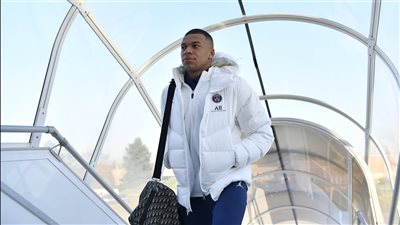 مبابي يزور الكاميرون لأول مرة ويلعب مباراة ودية (فيديو)