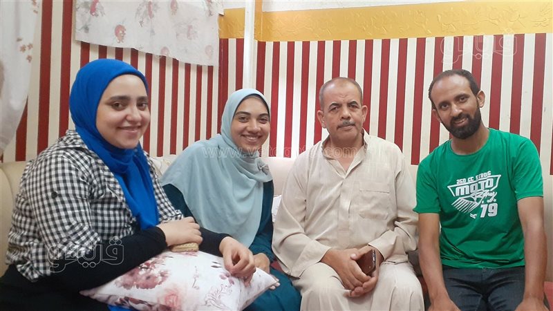 أيةبنت الغربية الأولي