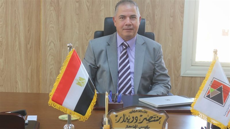 الدكتور منتصر دويدار