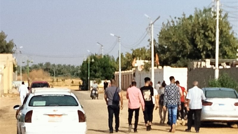 توافد طلبة الثانوية