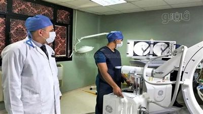 بطول 4 أمتار، استخراج دودة شريطية من جسد طفلة بالشرقية بسبب الإندومي (صور)