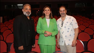 وزيرة الثقافة تتابع التجهيزات النهائية لانطلاق حفل 