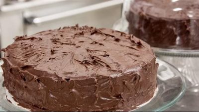 طريقة عمل كيكة الشيكولاتة، اقتصادية ولذيذة وسهلة التحضير 