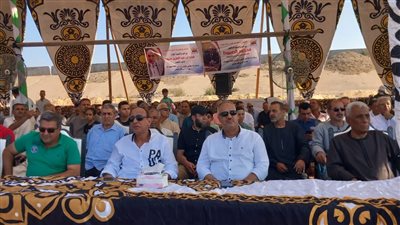 أهالى كفر مويس ببنها يحتفلون باستلام الأرض المخصصة لإنشاء ملعب 