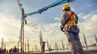  تغطيات ومزايا وثائق تأمين أخطار المقاولين (تعرف عليها)