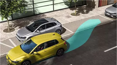 فولكس فاجن جولف تتحول إلى سيارة كهربائية 