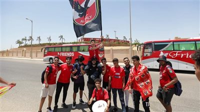 بدء تحرك جماهير الأهلي إلى استاد برج العرب استعدادا لمواجهة الاتحاد في الدوري (صور) 