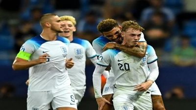 شاهد هدف إنجلترا الكوميدي في شباك إسبانيا بنهائي أمم أوروبا للشباب