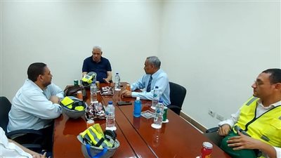 زيارات ميدانية لمواقع العمل بأسيوط لمتابعة اشتراطات 