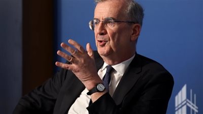 محافظ البنك المركزي الفرنسي يحذر من تأثير رفع التضخم المستهدف في أوروبا 