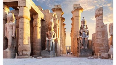 موقع مجلة Salon Privé يبرز المقومات السياحية والأثرية لمصر