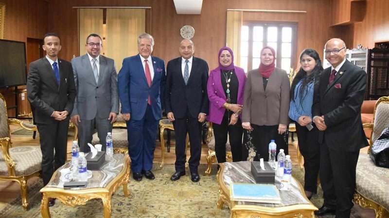 وفد وزارة التخطيط،