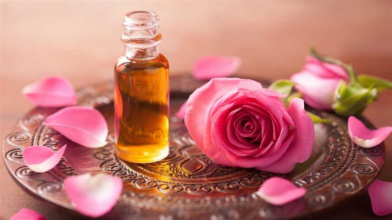 زيت الورد للعلاج،