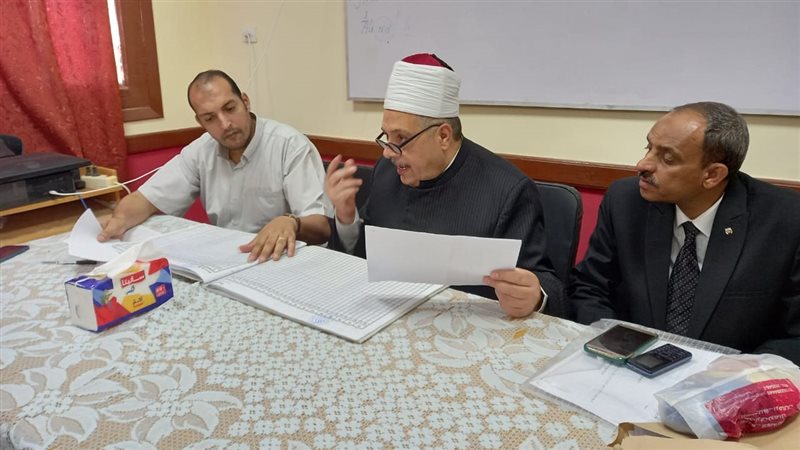 رئيس قطاع المعاهد