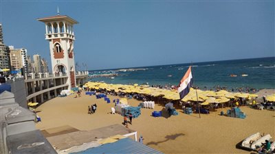 انتظام حركة الملاحة وتداول البضائع بالهيئة العامة لميناء الإسكندرية