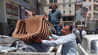 إزالة 733 حالة إشغال طريق مخالف بالبحيرة (صور)