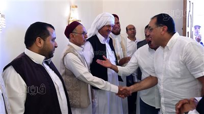 مدبولي يلتقي كبار المشايخ والعواقل وأعضاء مجلسي النواب والشيوخ بمطروح (صور) 