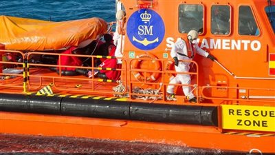 خفر السواحل الإسباني يبحث عن 200 مفقود وسط المحيط