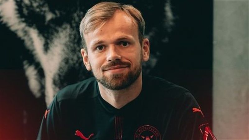 اللاعب النرويجي إيفر