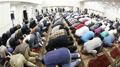 مواقيت الصلاة اليوم، موعد أذان العشاء اليوم الأحد  16- 7-2023 بتوقيت القاهرة والمحافظات 