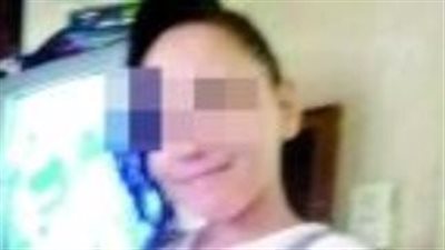 حفلة تعذيب لطفلة تنتهي بوفاتها في البساتين.. الأم وزوجها لم يرحما توسلات الصغيرة.. والأب: طليقتي حرمتني من أولادي وزوجها اعتدى عليا 