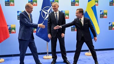 صفقات السلاح والانضمام للاتحاد الأوروبي.. مكاسب تركيا المحتملة من ضم السويد للناتو.. وخبير يكشف شروط أردوغان للموافقة 