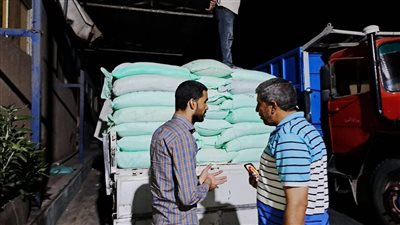 ضبط 173 شيكارة دقيق بلدي قبل بيعها في السوق السوداء بالبحيرة (صور) 