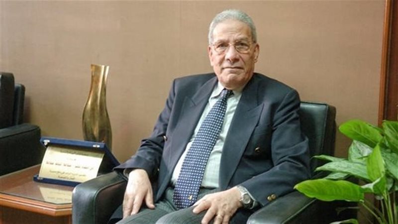 الكاتب الراحل سلامة