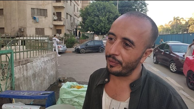 بائع تين شوكي بالهرم،