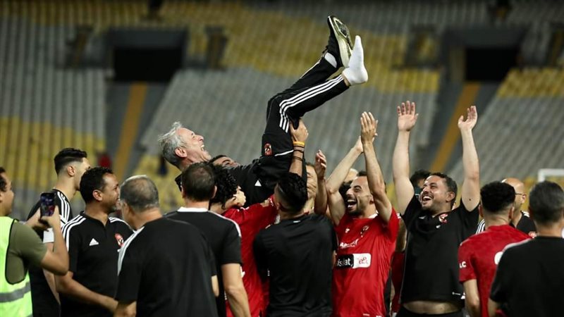 فرحة الأهلي بالدوري،فيتو