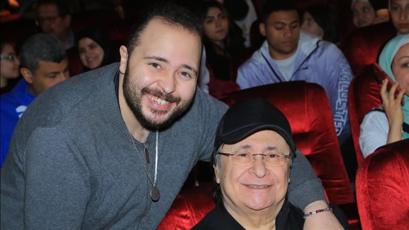 مراد منير وابنه،