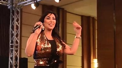 المطربة شاهيناز تتعرض لحادث سير