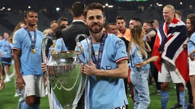 فريق سعودي ينافس الهلال على التعاقد مع برناردو سيلفا 