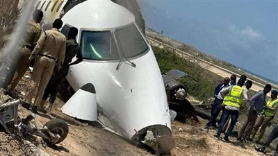 صور ترصد تحطم طائرة ركاب صومالية في مقديشو