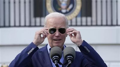 أجور النساء تثير أزمة داخل إدارة بايدن