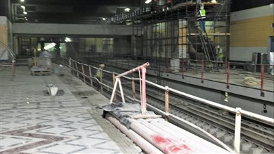 وزير النقل يتابع آخر الاستعدادات لتشغيل محطات المترو الجديدة