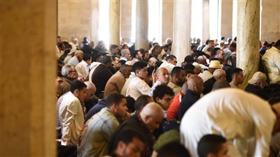 حكم صلاة الظهر أربع ركعات بعد فريضة الجمعة