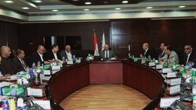 وزير النقل يترأس الجمعيتين العموميتين للشركة المصرية لإنشاء وصيانة مرافق النقل والمطارات