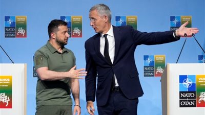 أمين عام الناتو يعلن اقتراب أوكرانيا من الانضمام للحلف، وزيلينسكي يعلق