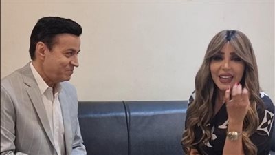  حلمي عبد الباقي ضيف إيمان أبو طالب في برنامج بالخط العريض